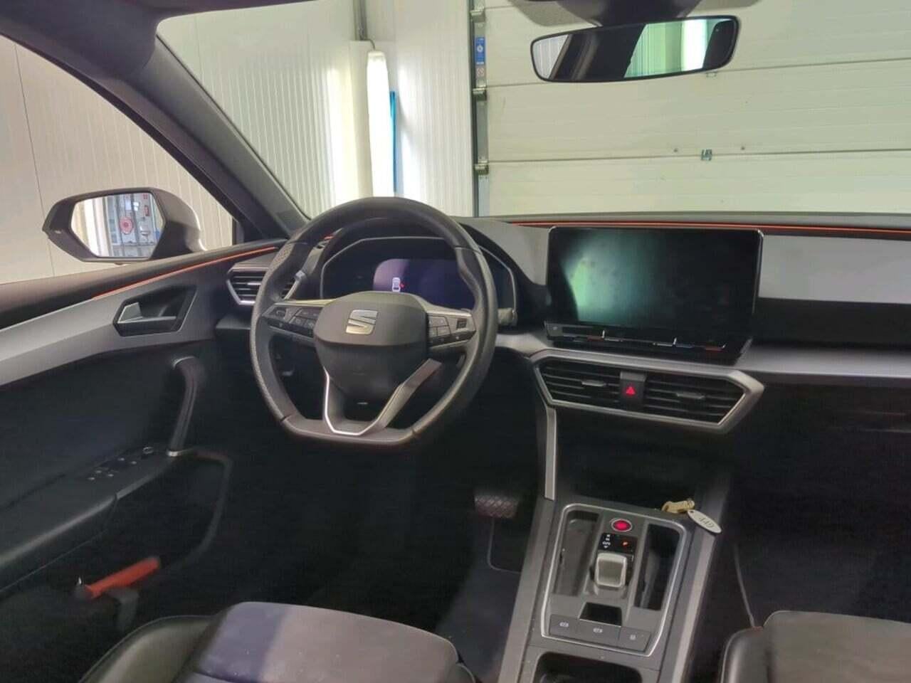 SEAT LEON 2.0 TDI FR photo