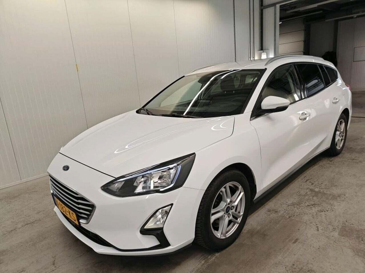 FORD Focus Wagon 1.0 EBH Tr Ed. bns