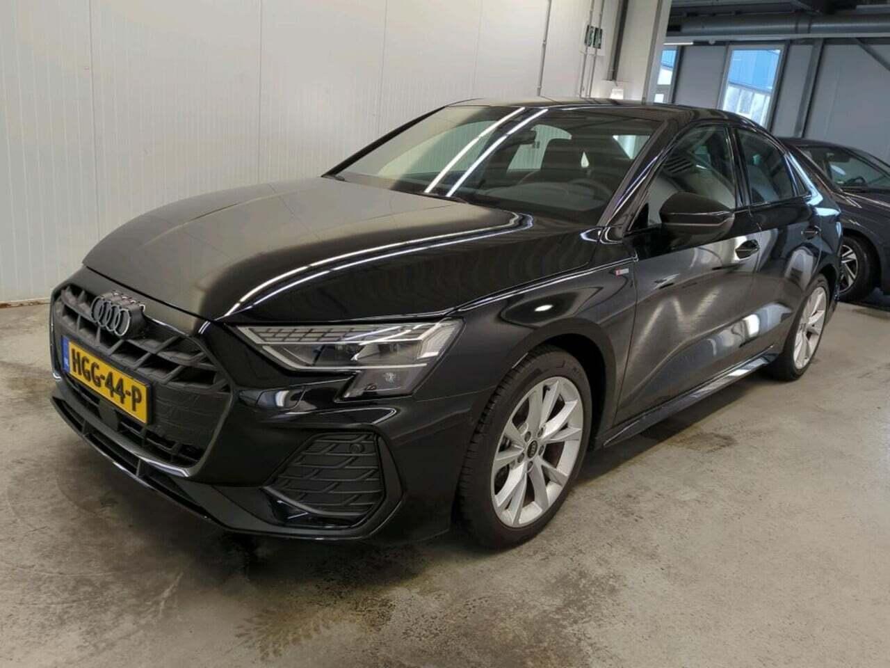 AUDI A3 Limousine 30 TFSI S edition