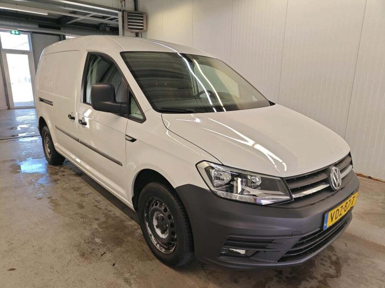 VOLKSWAGEN Caddy 2.0 TDI L2H1 BMT Hi. photo