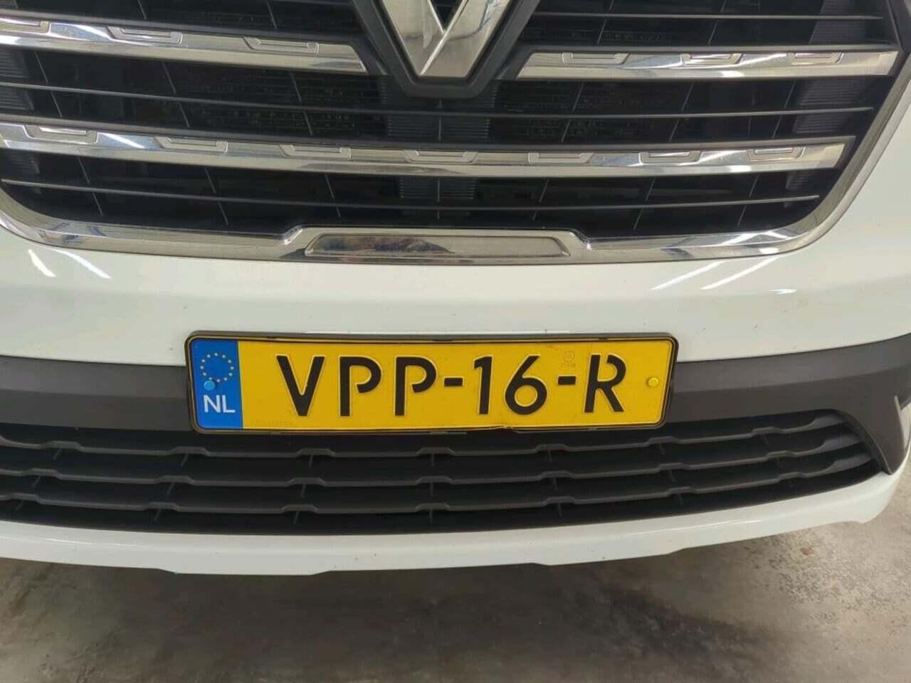 RENAULT Trafic 2.0 dCi T30 L2H1Work photo