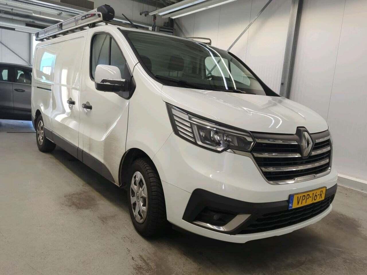 RENAULT Trafic 2.0 dCi T30 L2H1Work photo