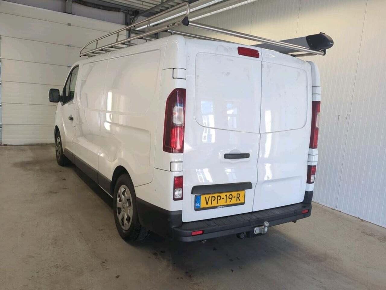 RENAULT Trafic 2.0 dCi T30 L2H1Work photo