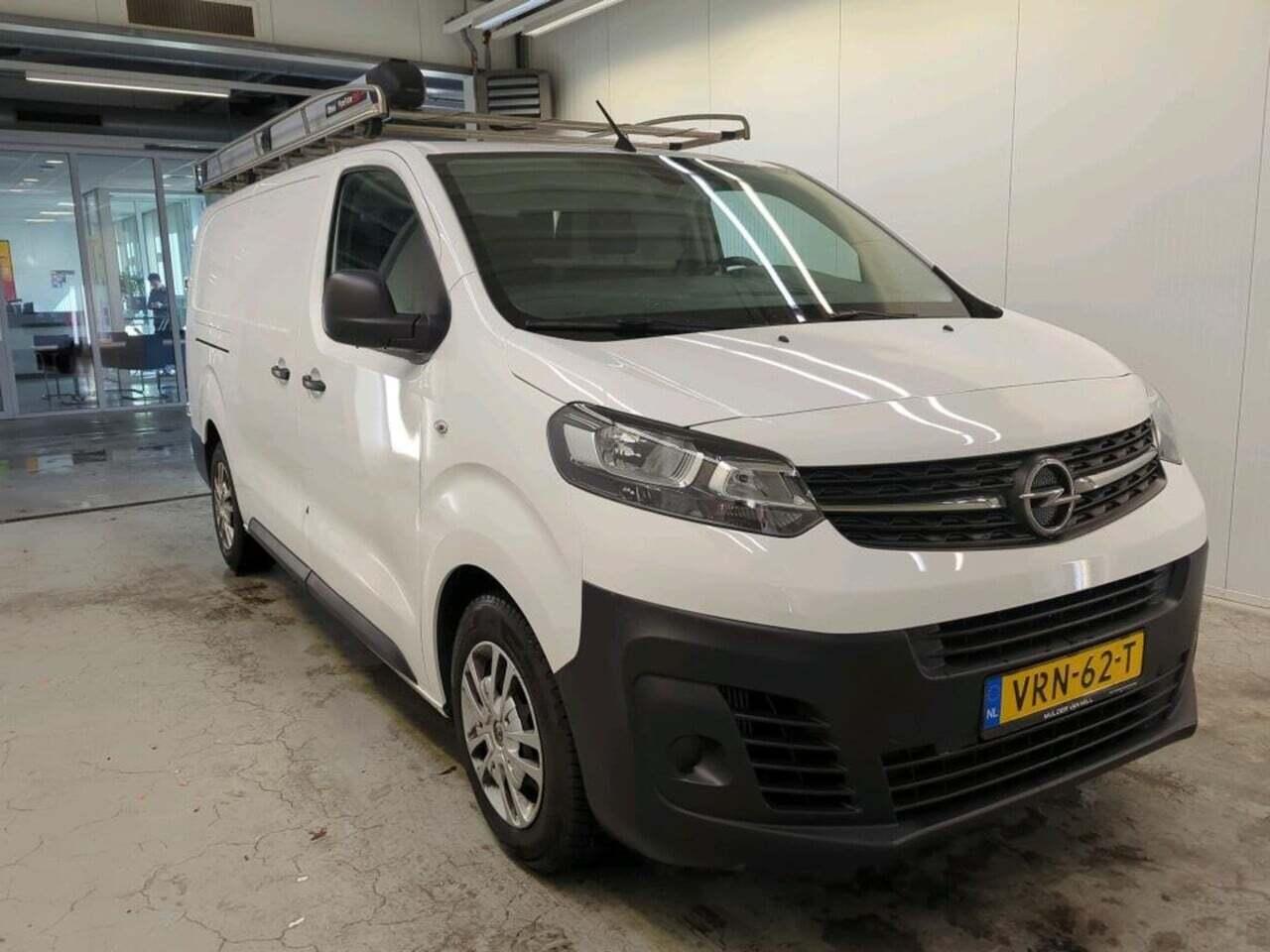 OPEL Vivaro 2.0 CDTI L3H1 Edit. photo