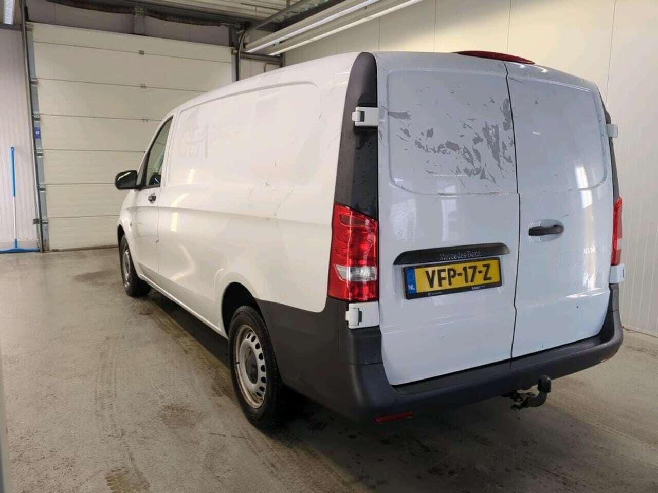 MERCEDES-BENZ Vito 111 CDI Lang photo