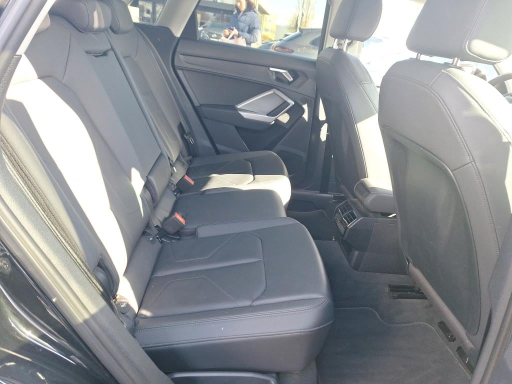 AUDI Q3 1.5 35 TFSI S TRONIC BUSINESS EDITION photo