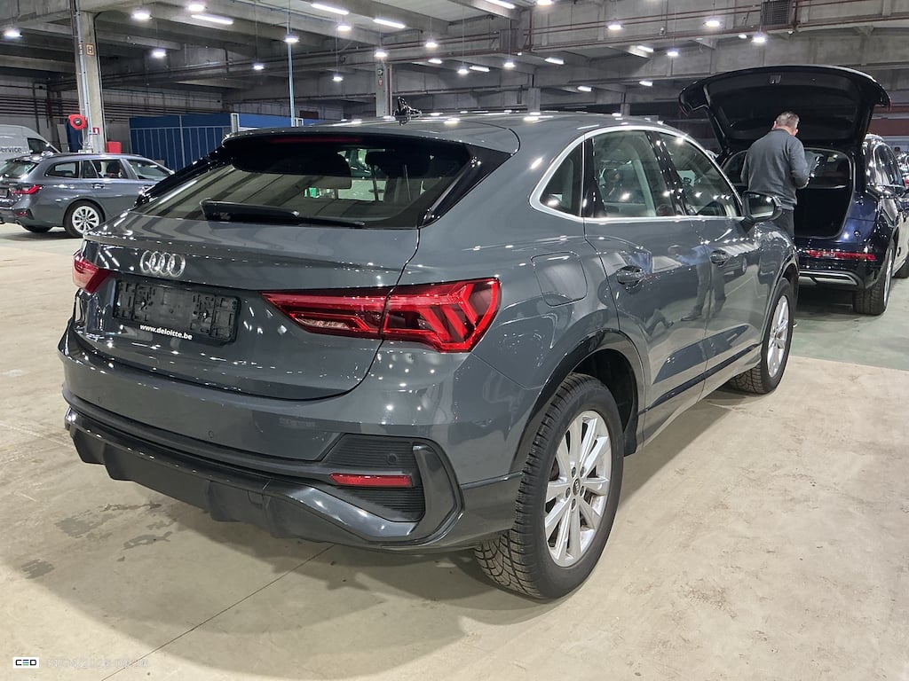 AUDI Q3 Sportback 1.4 45 TFSI E S TRONIC photo