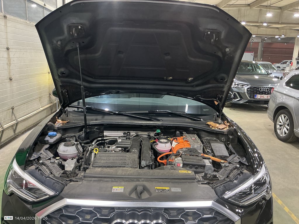 AUDI Q3 Sportback 1.4 45 TFSI E S TRONIC photo