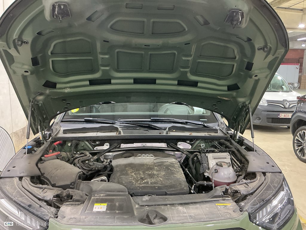 AUDI Q5 2.0 35 TDI S TRONIC BUSINESS ED. S LINE photo