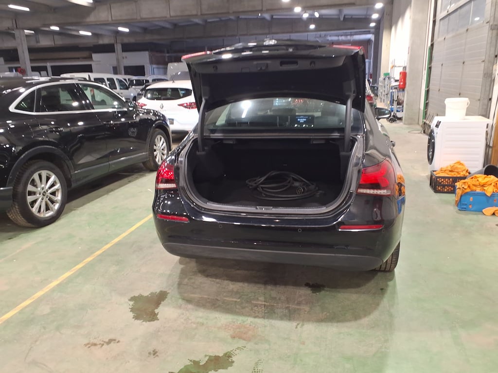 MERCEDES-BENZ A-CLASS LIMOUSINE 1.3 A 250 E BUSINESS SOLUTION DCT photo