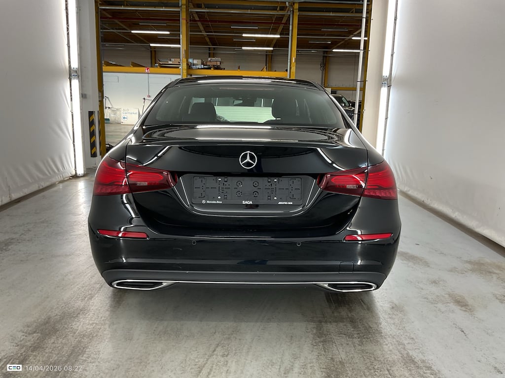 MERCEDES-BENZ A-CLASS LIMOUSINE 2.0 A 180 D BUSINESS LINE DCT photo