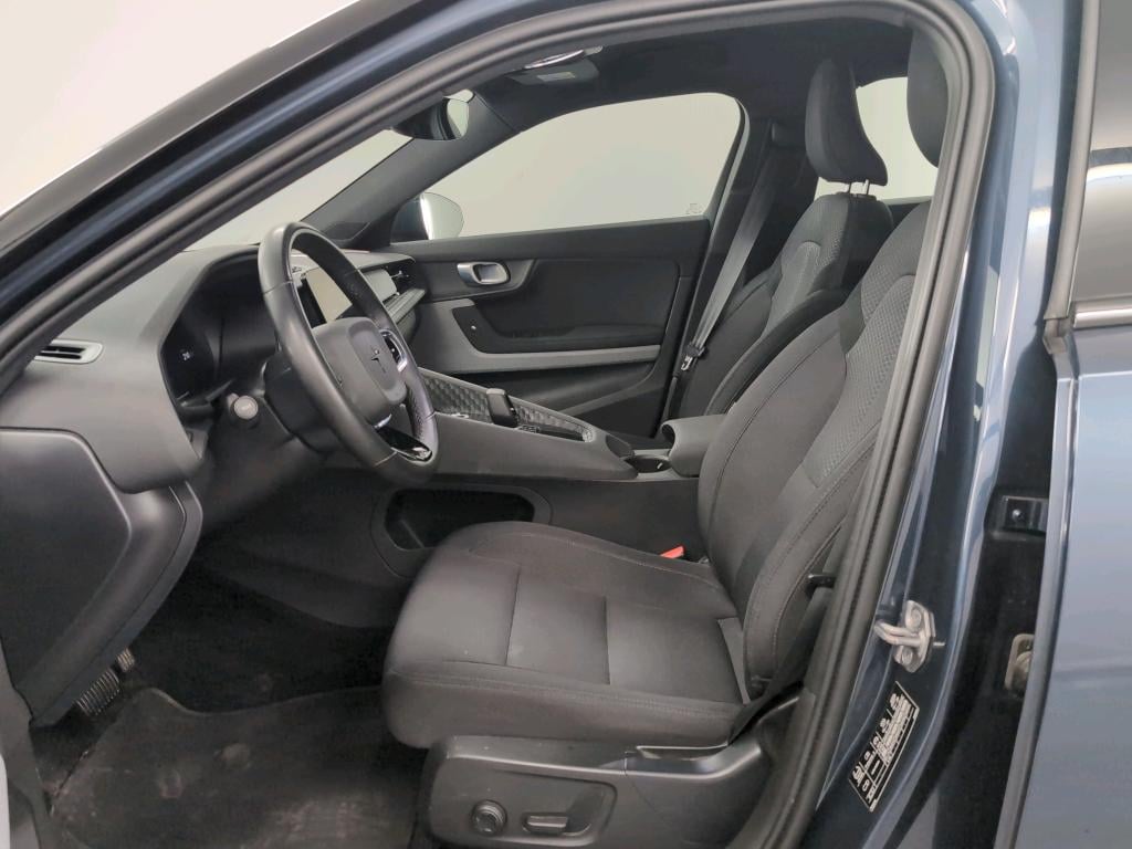 POLESTAR 2 BEV 64KWH SINGLE MOTOR STANDARD RANGE photo