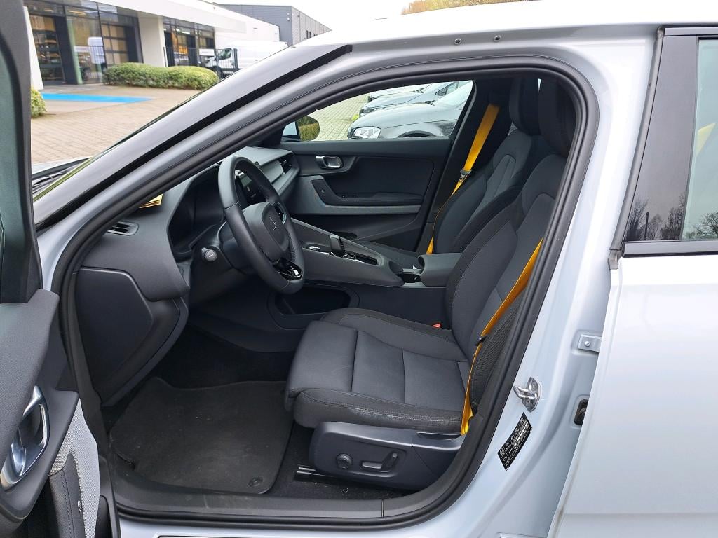 POLESTAR POLESTAR 2 78 kWh Dual Motor Launch photo