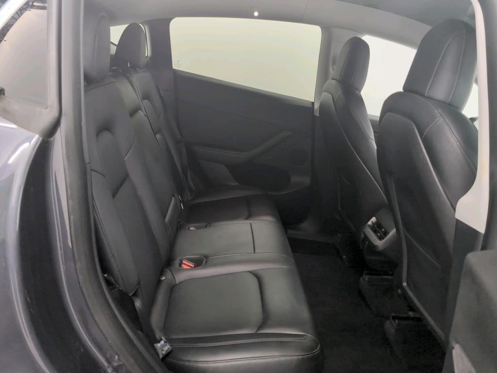 TESLA MODEL Y BEV 75KWH LONG RANGE AUTO 4WD photo