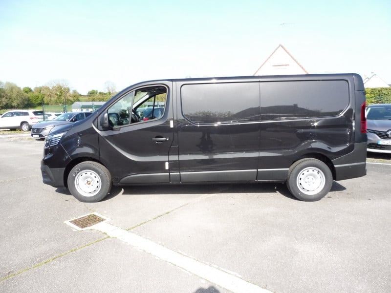 Renault Trafic Advance 2.0L Blue DCi 150 photo