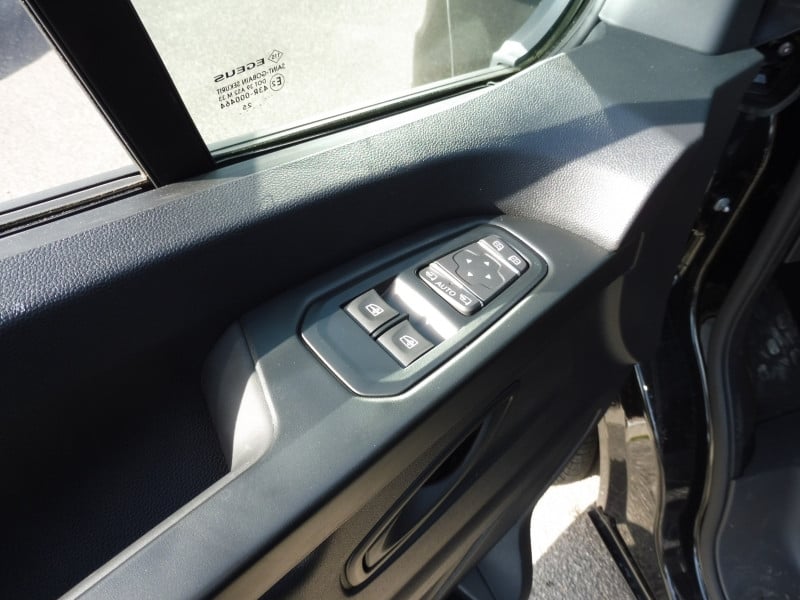 Renault Trafic Advance 2.0L Blue DCi 150 photo