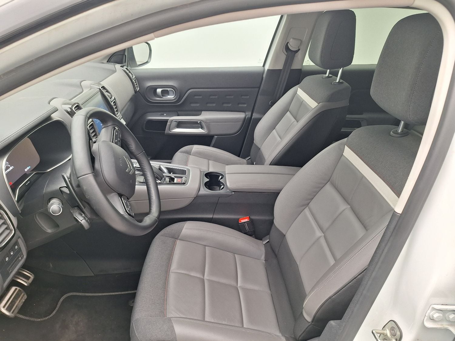 Citroën, C5 Aircross '18, Citroën C5 Aircross Hybrid 225 e-EAT8 Shine 5d photo