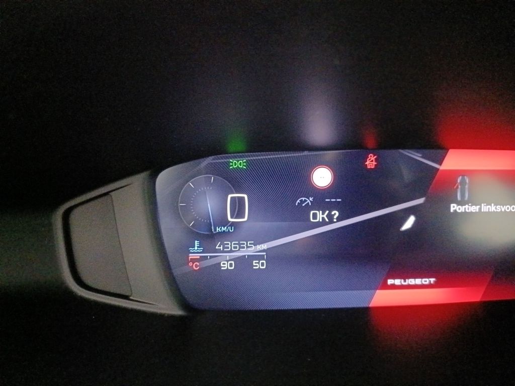 Peugeot 308 SW 1.2 PureTech 130 S&S Active Pack 5d photo