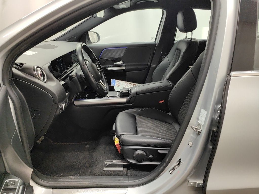 Mercedes-Benz EQA EQA 250 5d photo