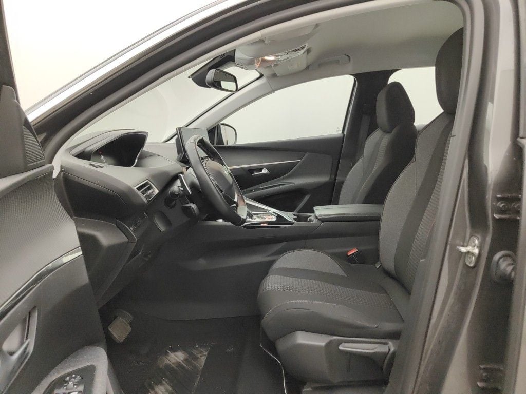 Peugeot 3008 1.5 BlueHDi 96kW S&S EAT8 Active Pack 5d photo