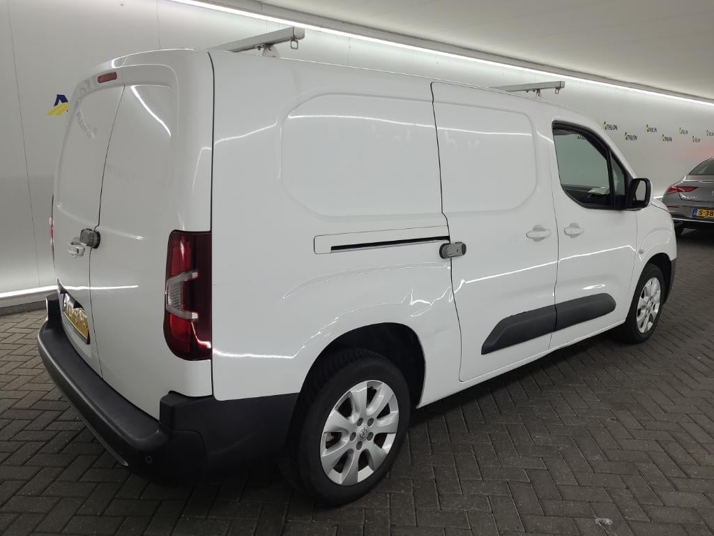 OPEL Combo L2H1 1.5D 96kW S/S Edition 2.4T Auto 4D photo
