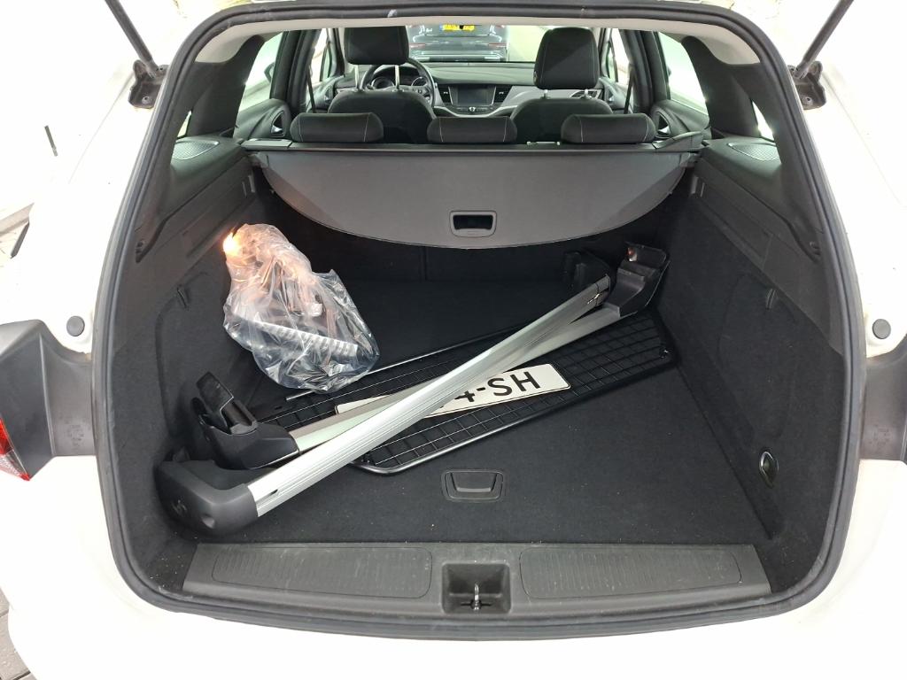 OPEL Astra Sports Tourer 1.2 turbo 81kW Edition 5D photo