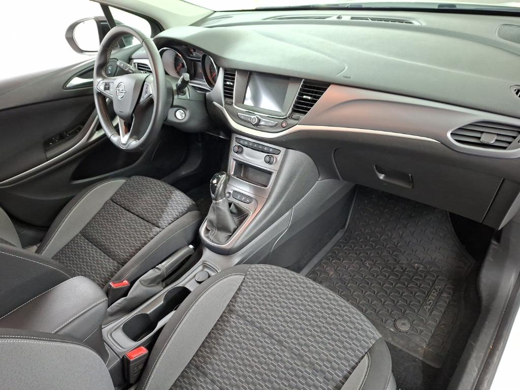 OPEL Astra Sports Tourer 1.2 turbo 81kW Edition 5D photo