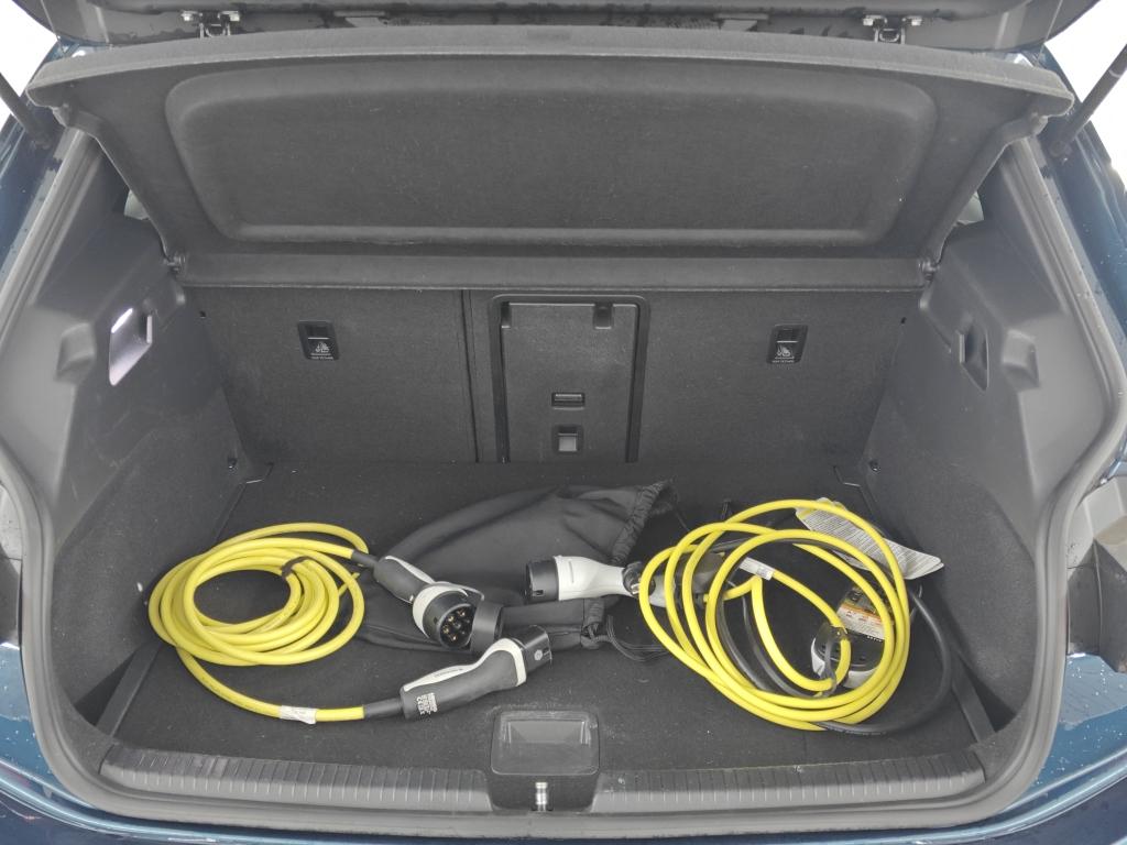 CUPRA Born 58kWh Performance One auto 5D 150kW photo