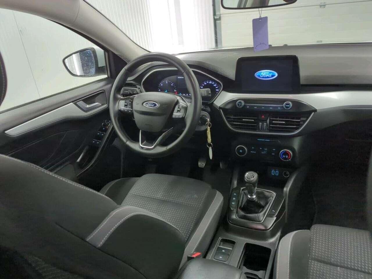 FORD Focus Wagon 1.5 EcoBlue Titanium X Busines photo