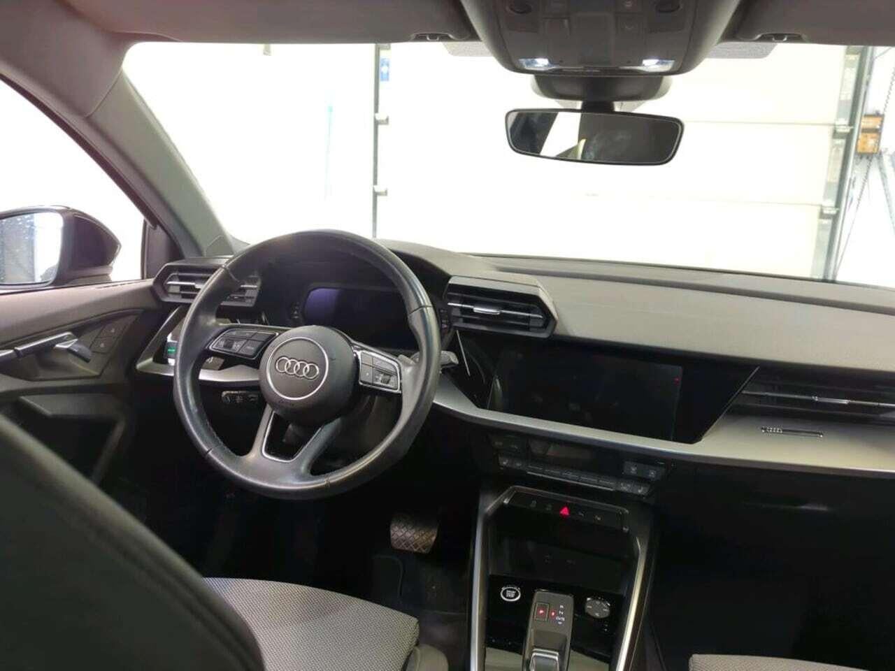 AUDI A3 Sportback 30 TFSI Bns edition photo