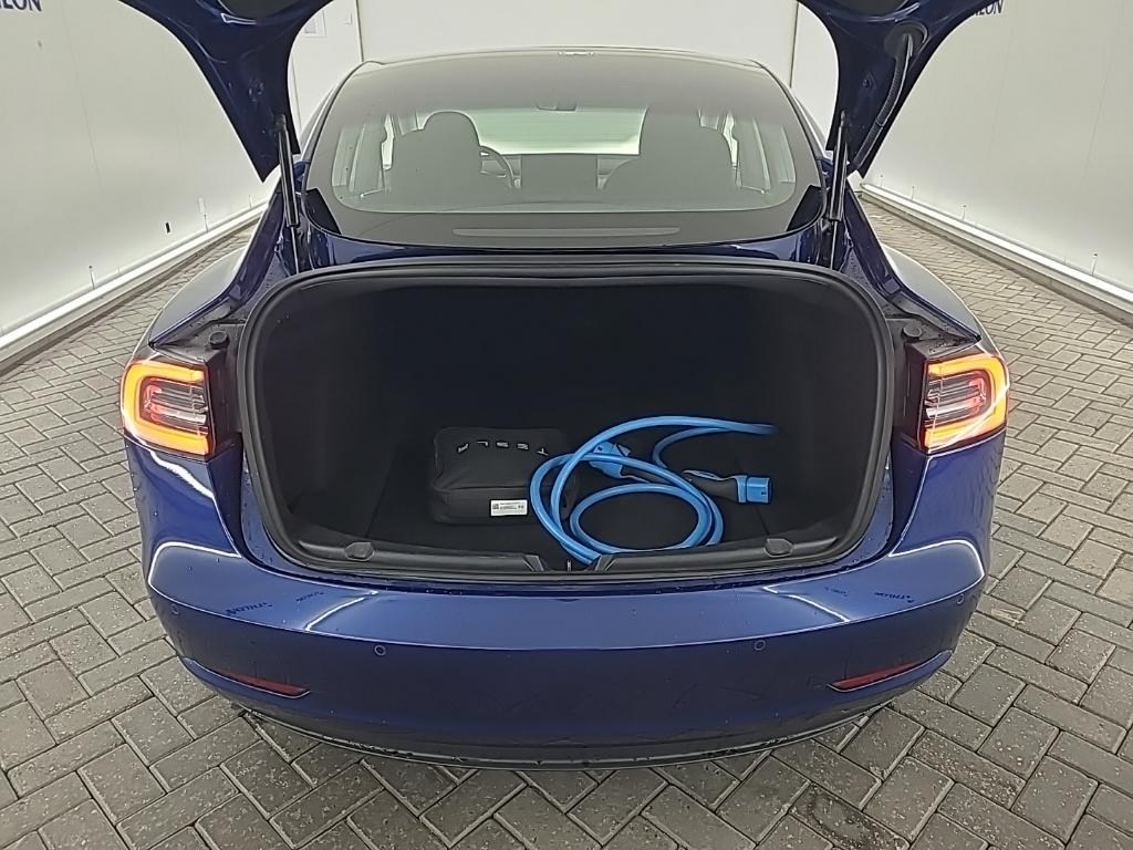 Tesla Model 3 Long Range Dual Motor AWD 4D 350kW photo