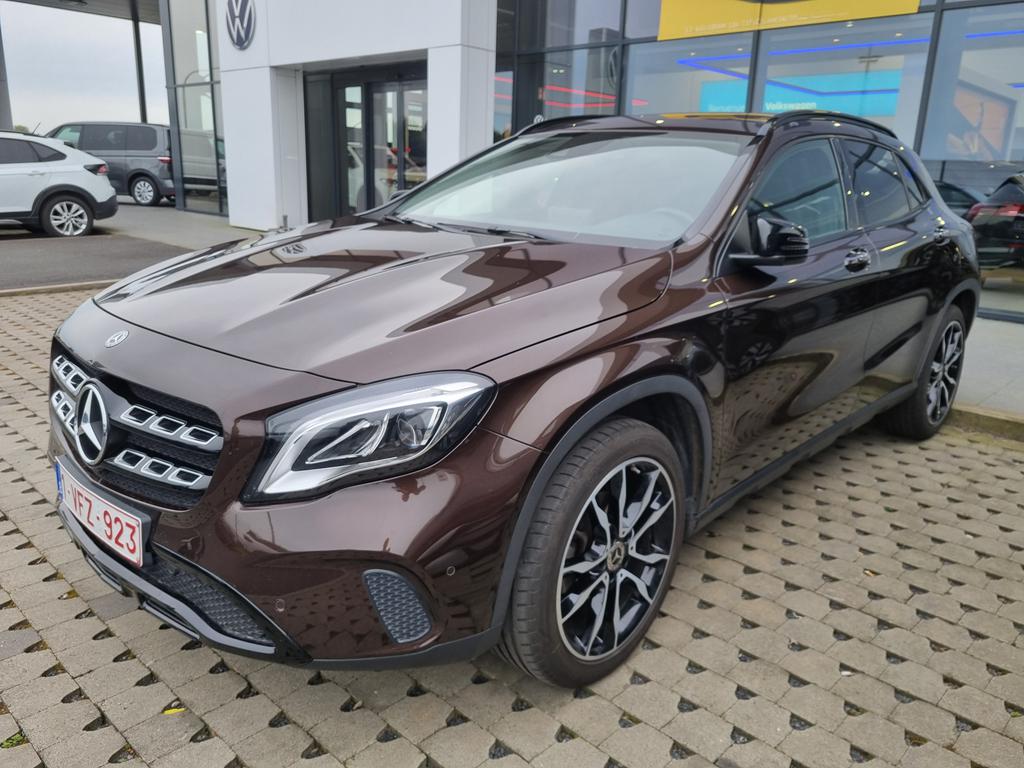 Mercedes-Benz GLA 180 .