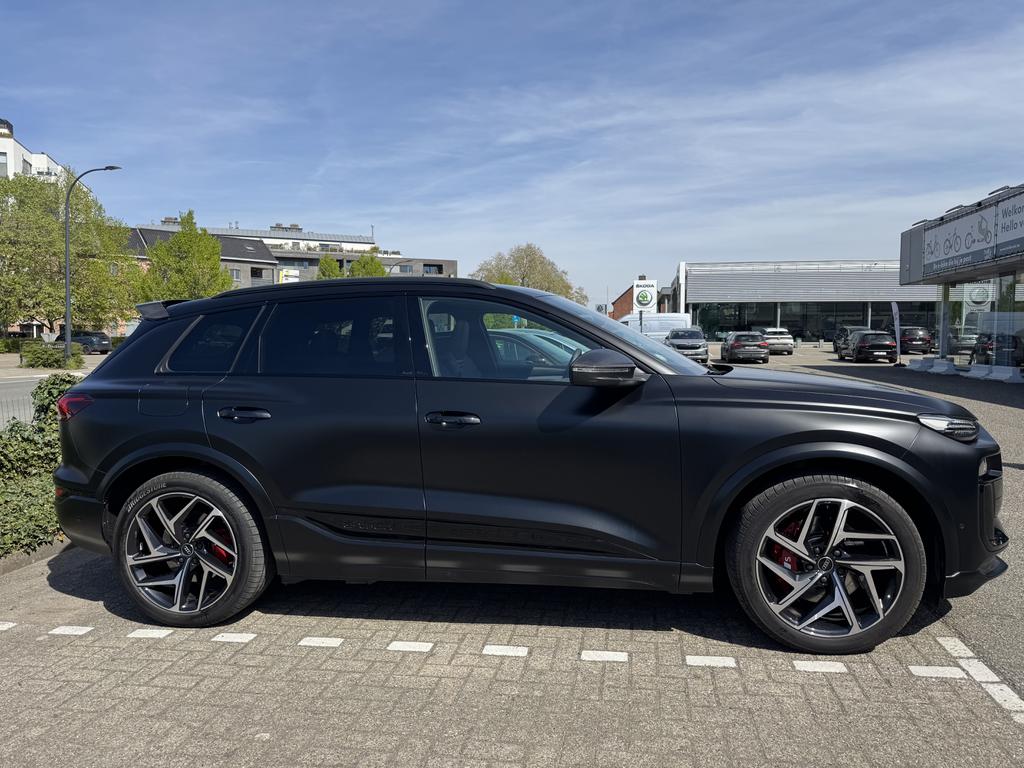 AUDI SQ6 e-tron Audi SQ6 SUV  e-tron  360,00 kW photo