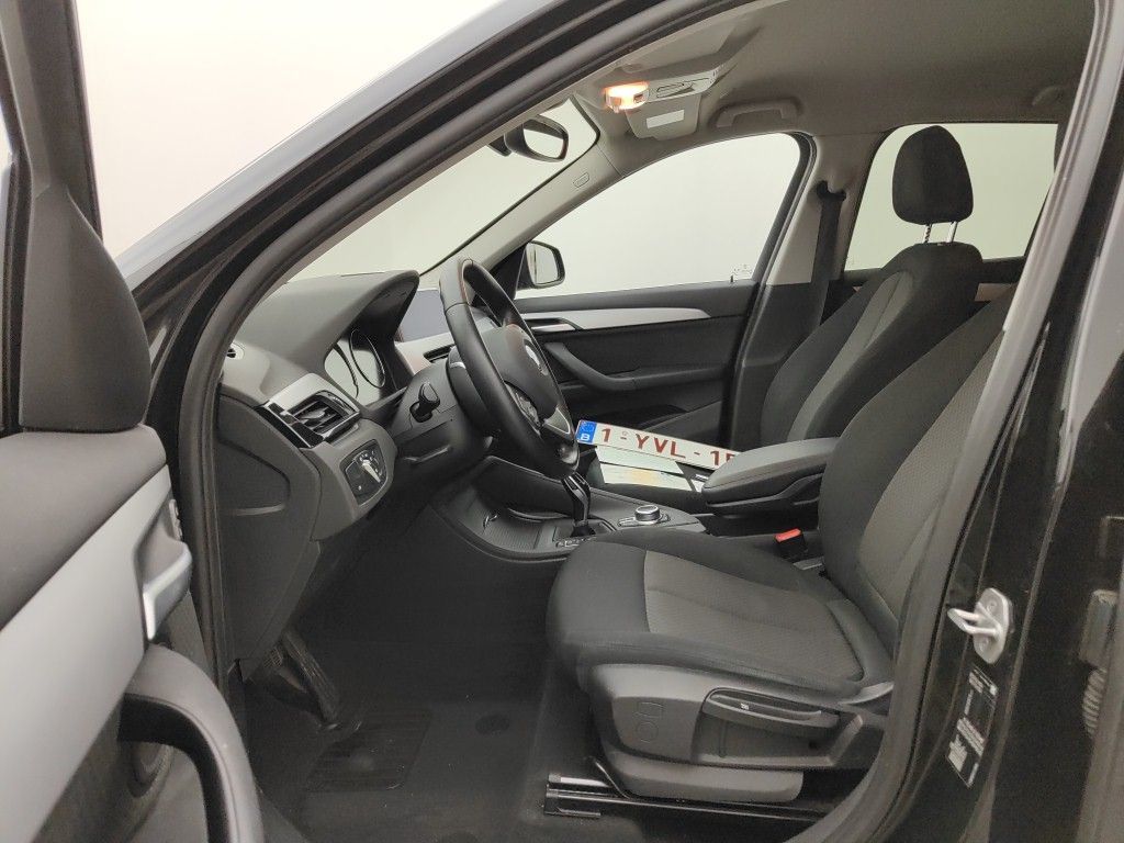 BMW X1 sDrive18iA (100 kW) 5d photo