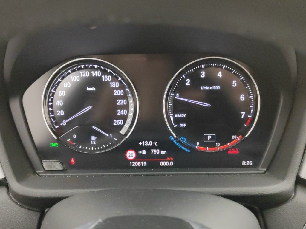 BMW X1 sDrive18iA (100 kW) 5d photo