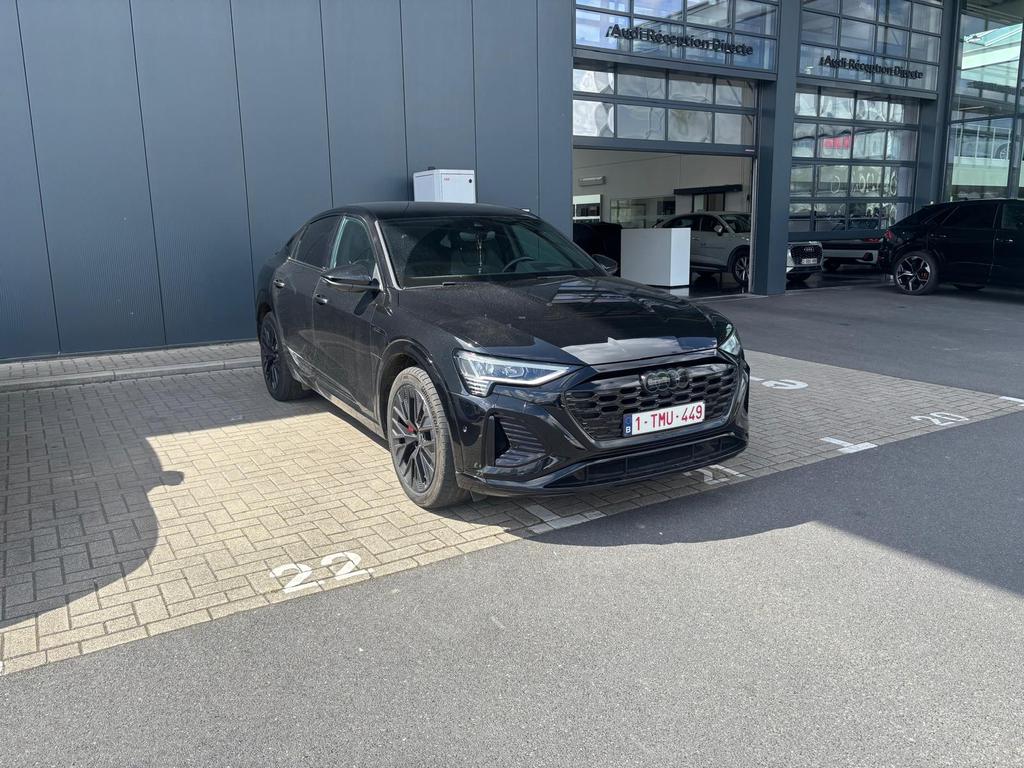 AUDI Q8 e-tron Sportback Audi Q8 Sportback e-tron Competition 50 e-tron quattro 250,00 kW