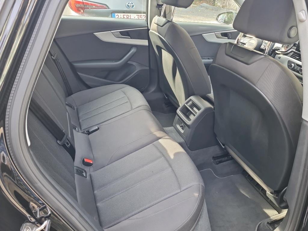 AUDI A4 2.0 30 TDI 100KW S TR ATTRACTION BE photo