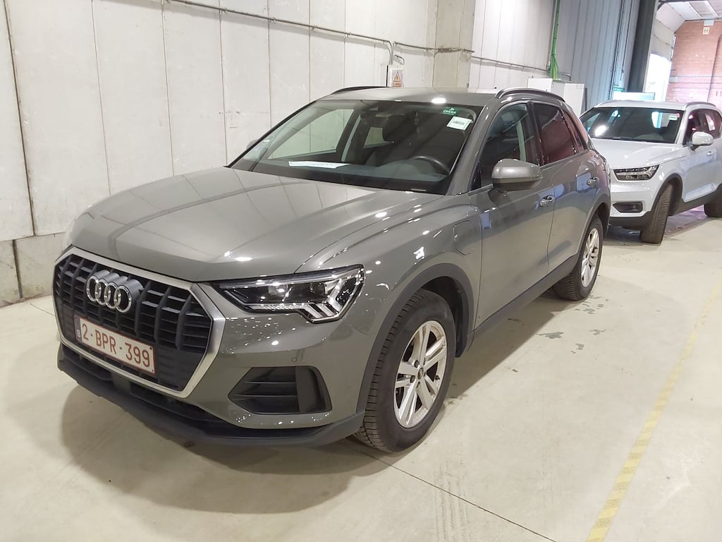 AUDI Q3 1.4 45 TFSI E S TRONIC