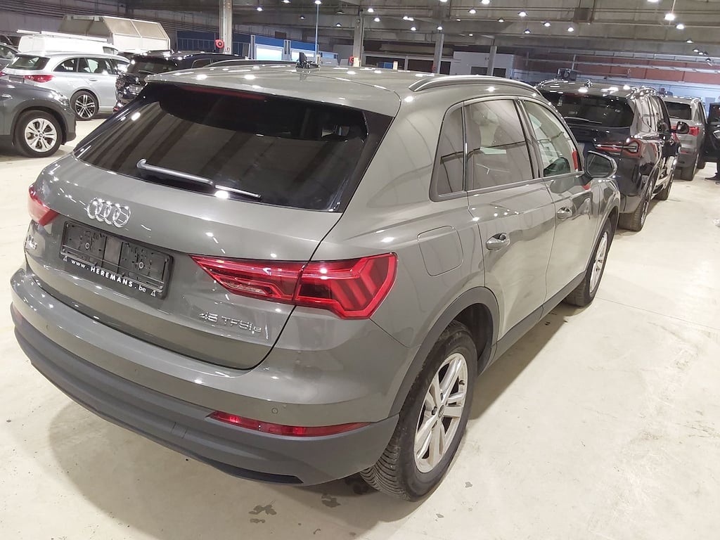 AUDI Q3 1.4 45 TFSI E S TRONIC photo
