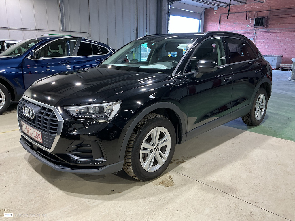 AUDI Q3 1.4 45 TFSI E S TRONIC