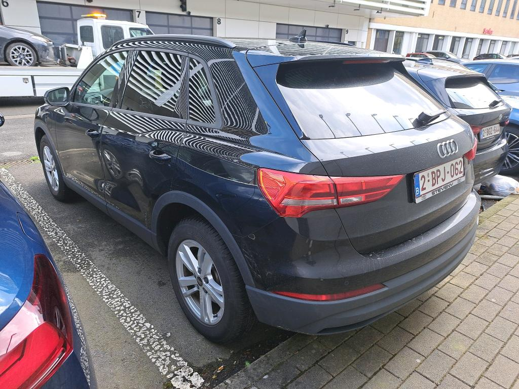 AUDI Q3 1.4 45 TFSI E S TRONIC photo