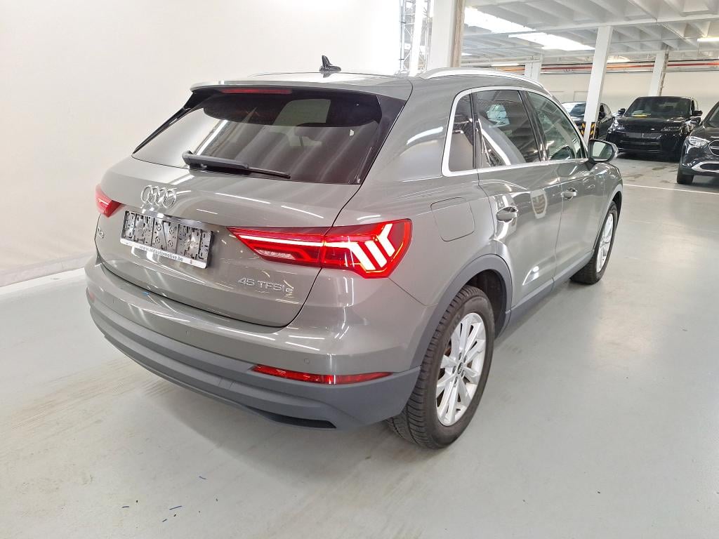 AUDI Q3 1.4 45 TFSI E S TRONIC photo