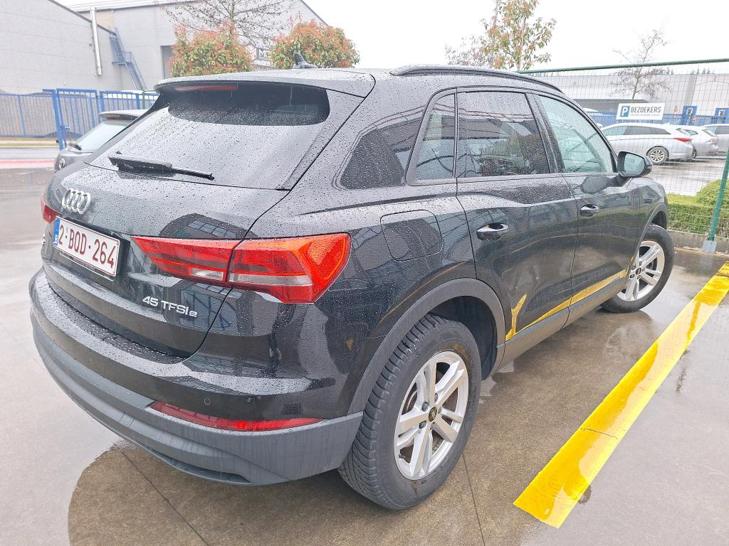 AUDI Q3 1.4 45 TFSI E S TRONIC photo
