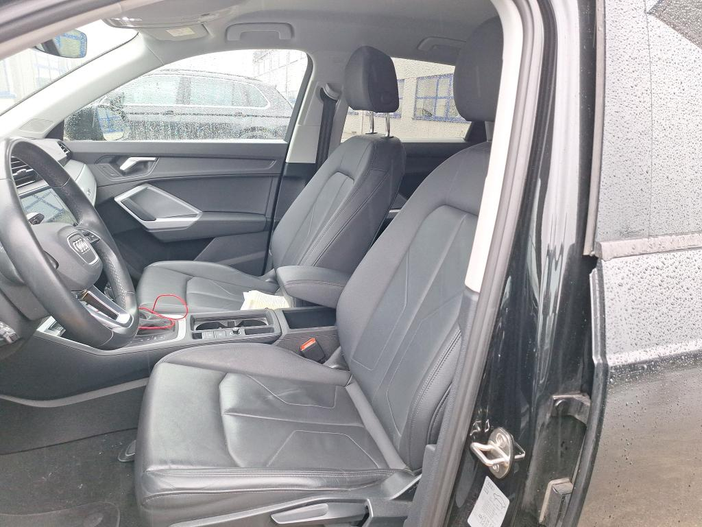 AUDI Q3 1.4 45 TFSI E S TRONIC photo