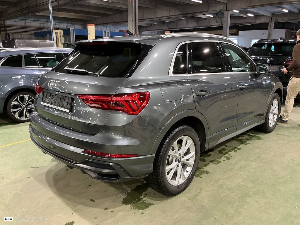 AUDI Q3 1.4 45 TFSI E S TRONIC S LINE photo