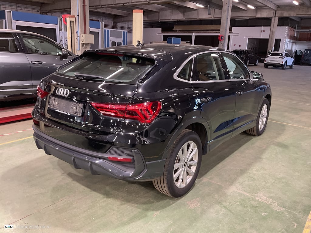 AUDI Q3 Sportback 1.4 45 TFSI E S TRONIC photo