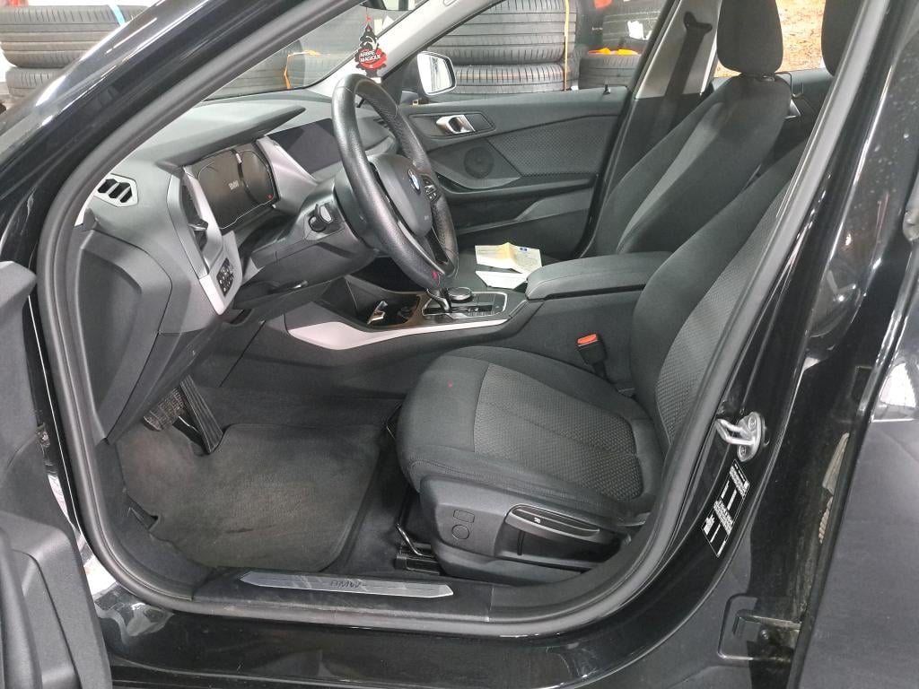 BMW 1 HATCH DIESEL - 2019 116 dA AdBlue photo