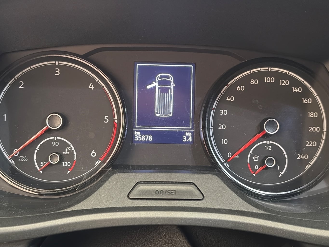 VOLKSWAGEN TRANSPORTER 2.0 TDI L2H1 Hi photo