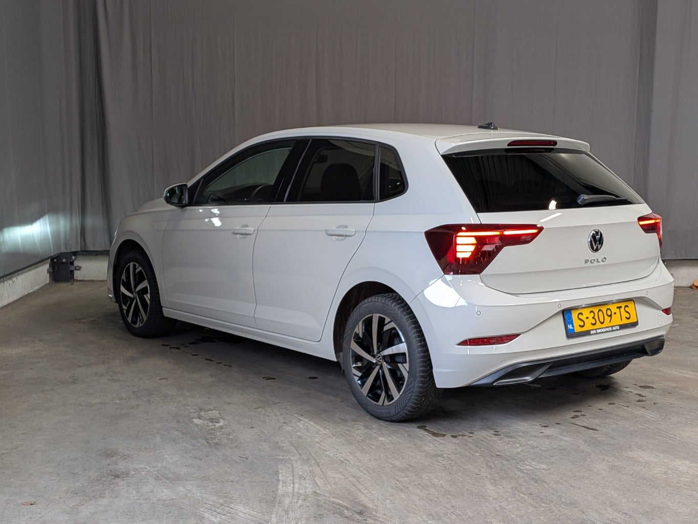 VOLKSWAGEN POLO 1.0 TSI Life Bns photo