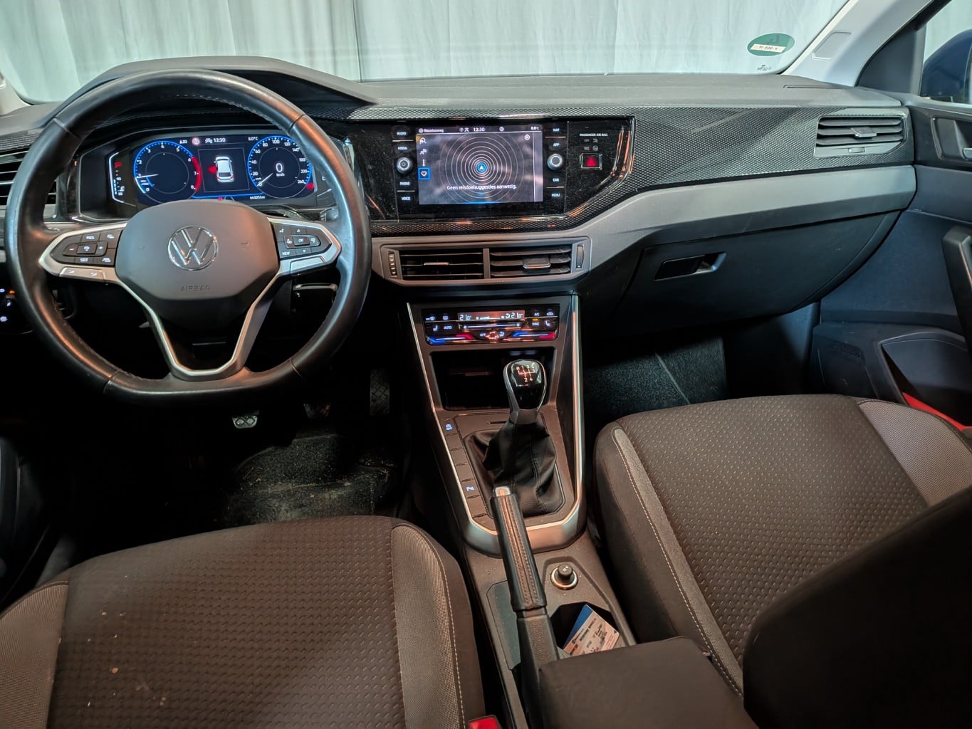 VOLKSWAGEN POLO 1.0 TSI Life Bns photo